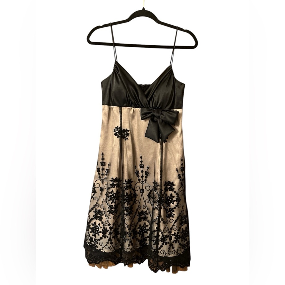 Betsy & ADAM by Linda Bernell Gold Satin & Black Lace Cocktail Dress NWT